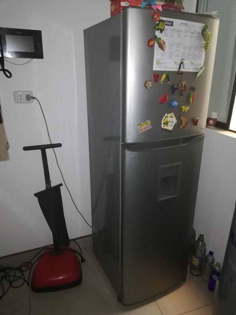 Vendo Refrigerador Electrolux Seminuevo