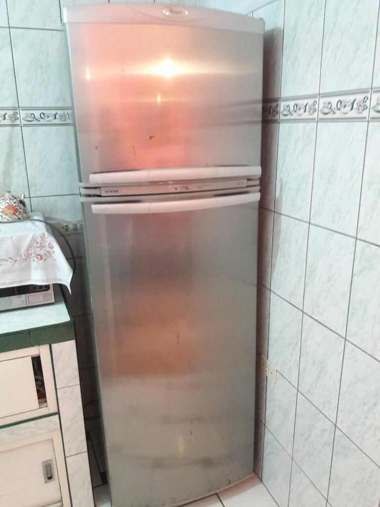 Vendo Refrigeradora Wirlpool para Repues