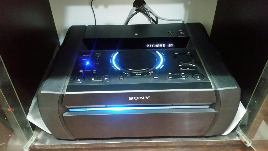 Potente Equipo de Sonido Sony. en Caja