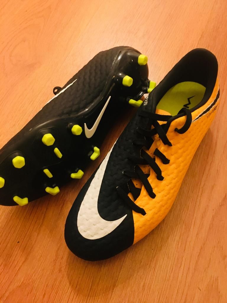 Chimpun nike hypervenom