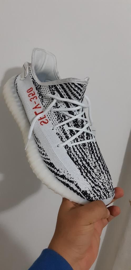 Yeezy 350 Zebra