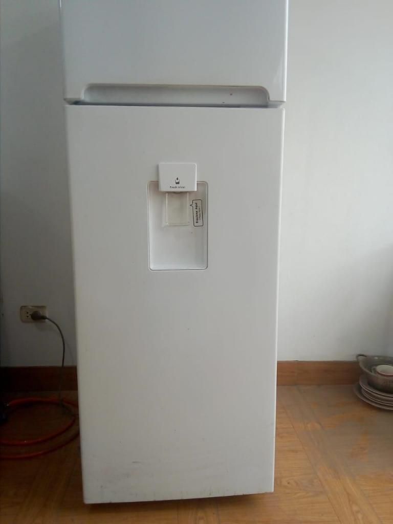 Refrigeradora Daewoo modelo RGP 290