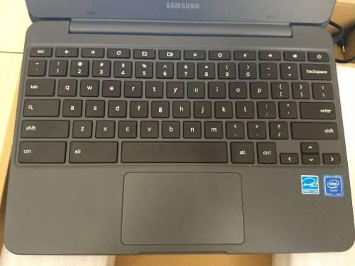 Laptop Chromebook Samsung 3 32gb Y 4gb De Ram En Caja