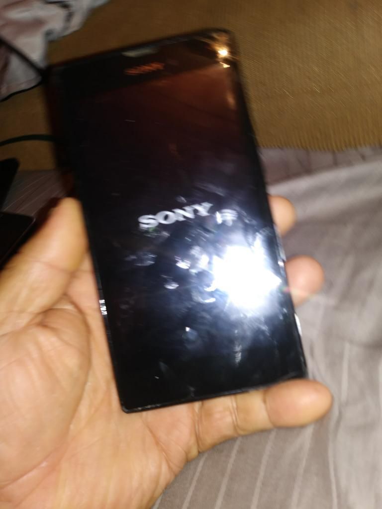 Sony T3