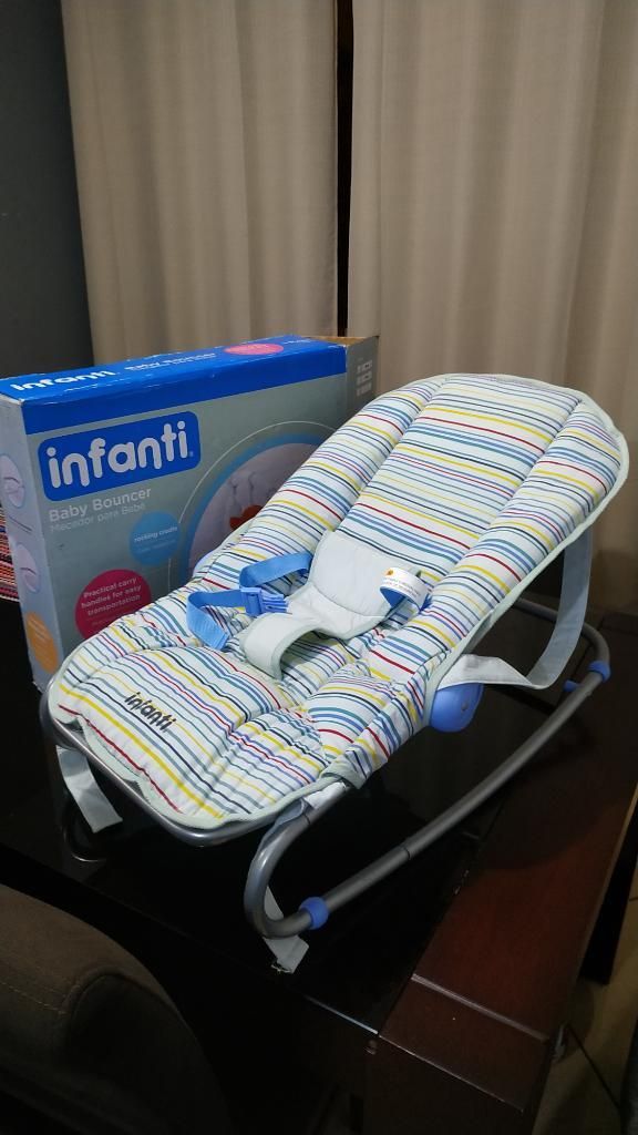 Mecedora para Bebe Infanti Como Nuevo