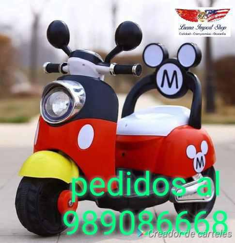 Moto Vespa De Mickey Mouse