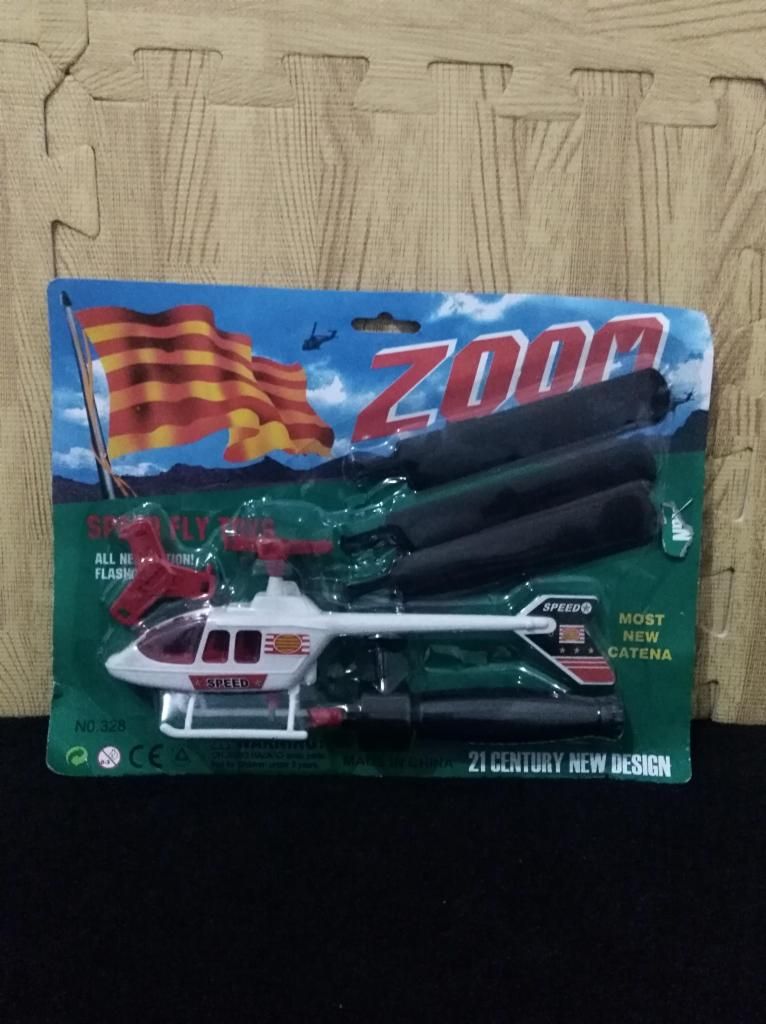 Helicpteros voladores a cuerda de juguete