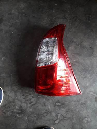 Vendo Faro Posterior De Toyota Advance 2016 +