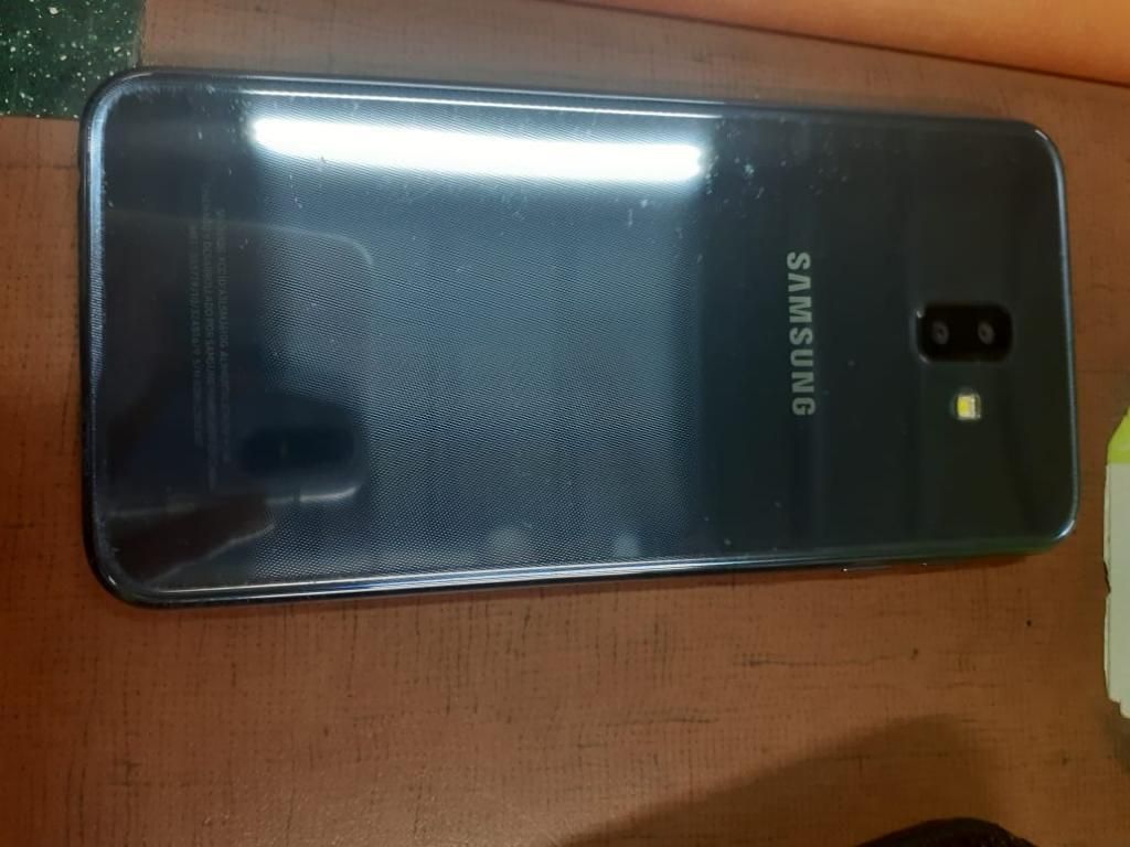 Vendo Samsung J6 Plus con Sus Accesorios