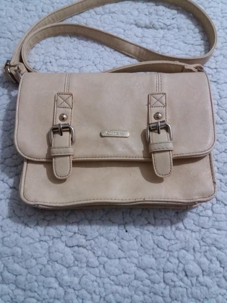 Cartera Cuerina