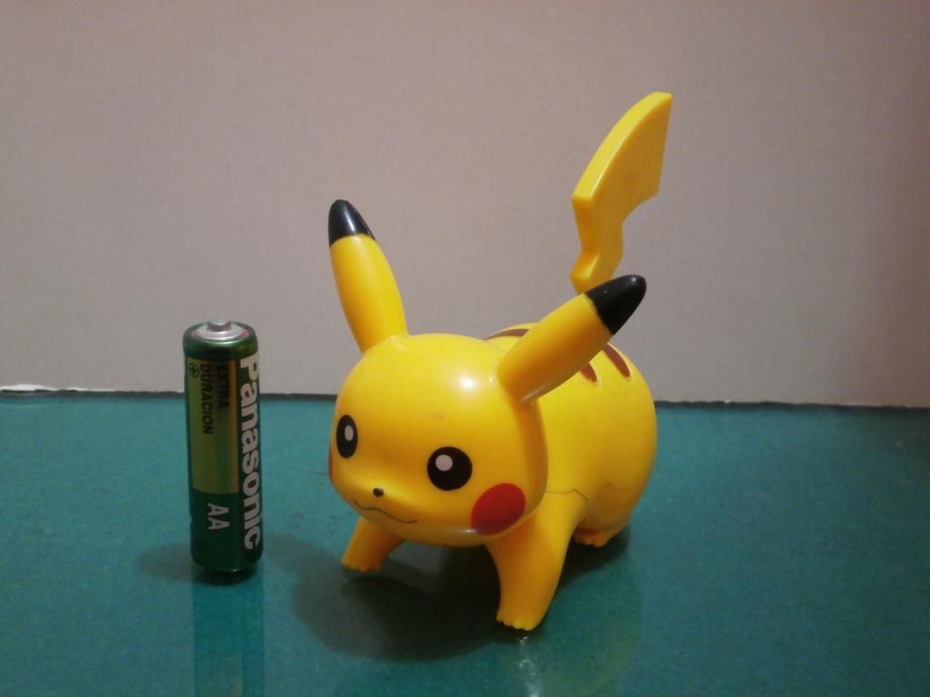 Pikachu - Ataque cola de hierro