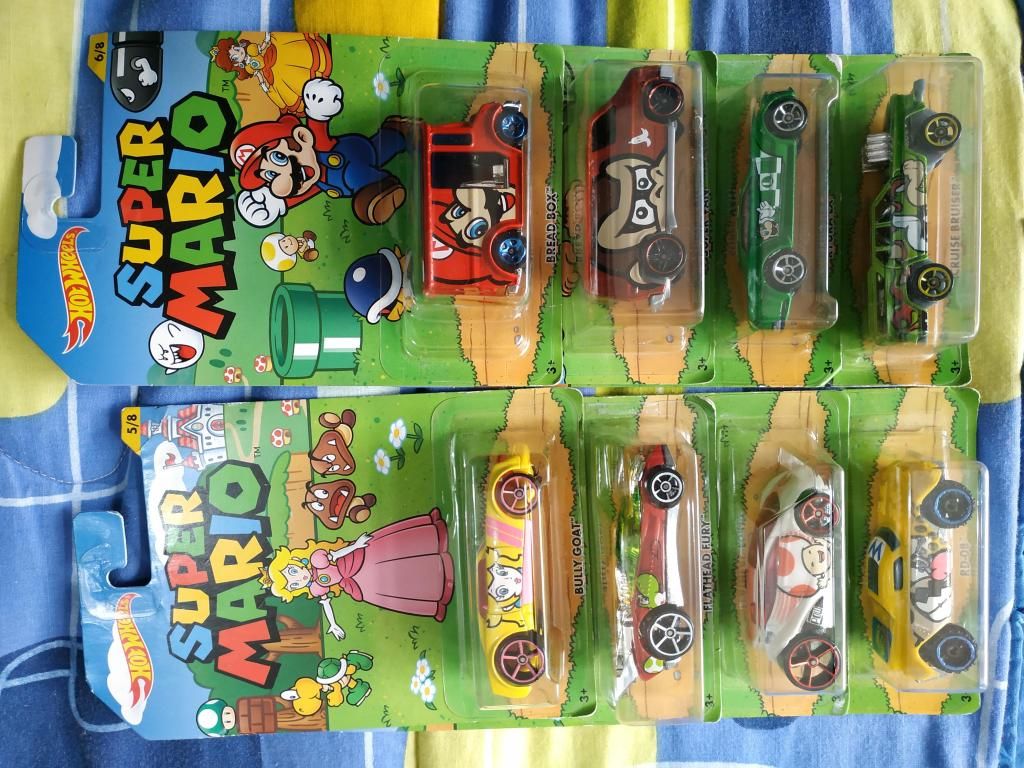 Hot Wheels Super Mario Luigi Yoshi