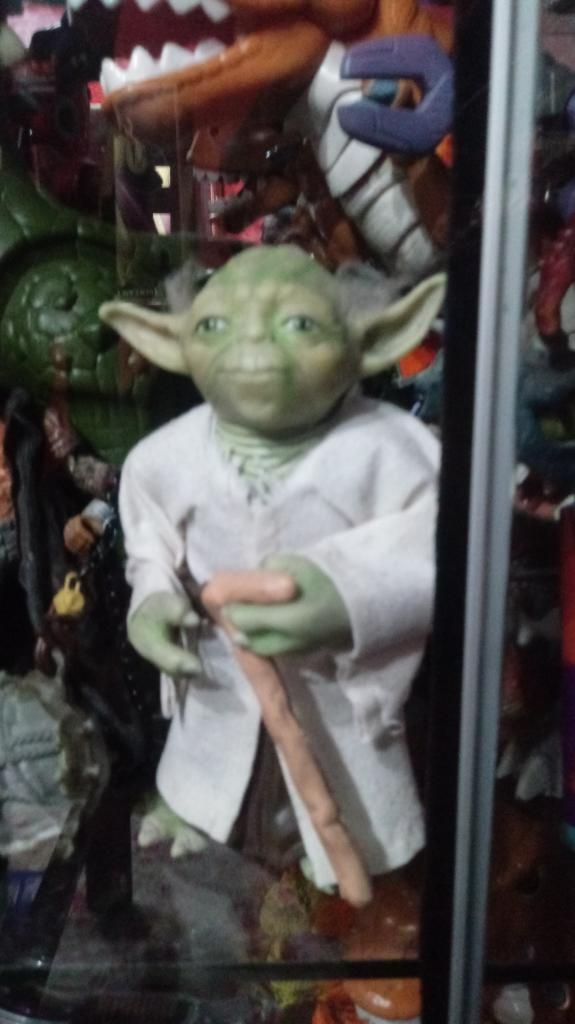 YODA MUÑECO DE COLEECION