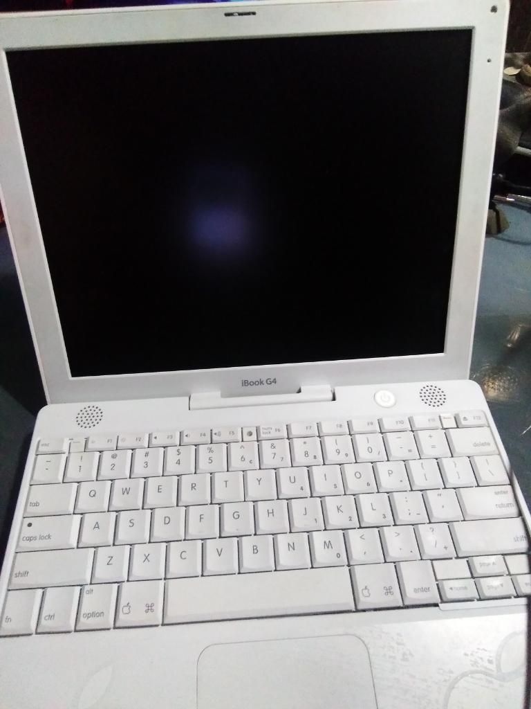 Antigua Lapto Apple Ibook G4. Revisar