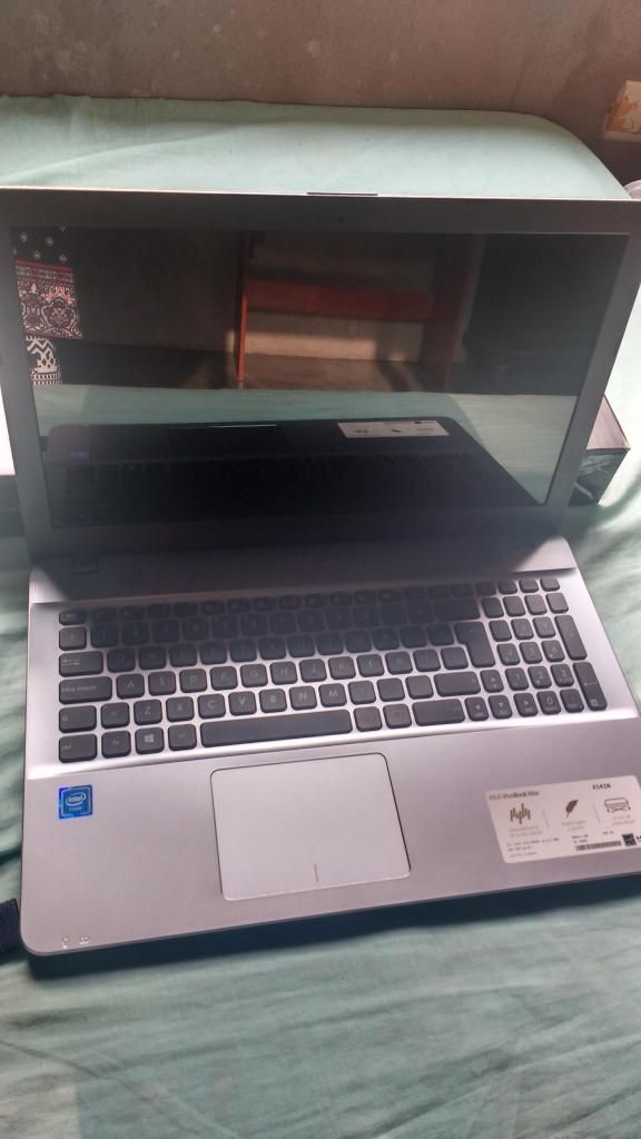 Laptop Asus