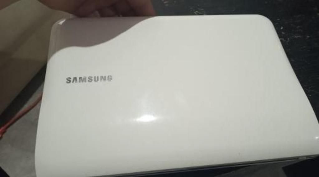 Mini Laptop Samsung de 11 Pulgadas