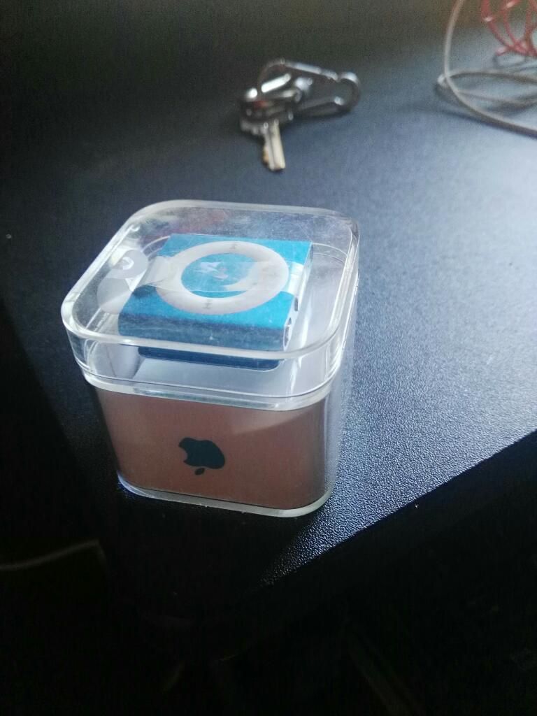 iPod Apple Shuffle