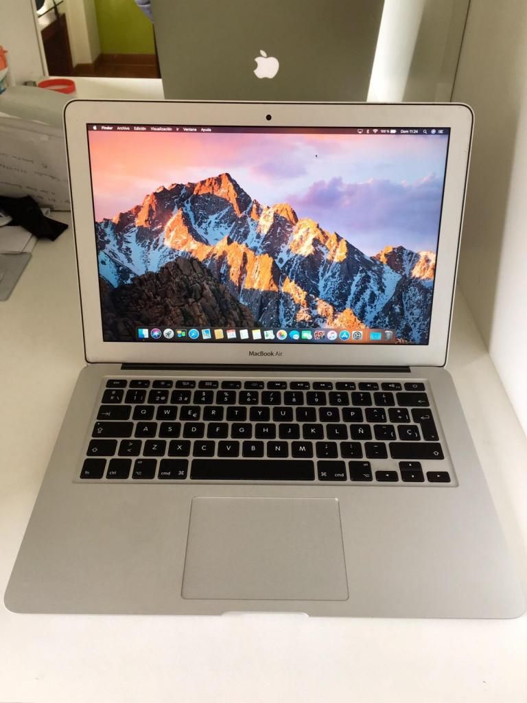 MacBook Air 13'' Intel Core i5 MacOS Mojave