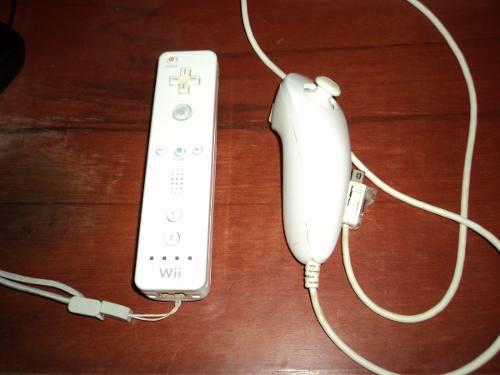 Mando Wii Remote & Nunchuck - Nintendo Wii - Wii U