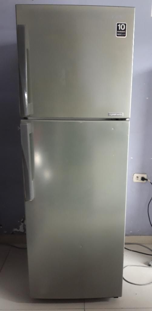 Remato Refrigeradora Samsung Como Nueva