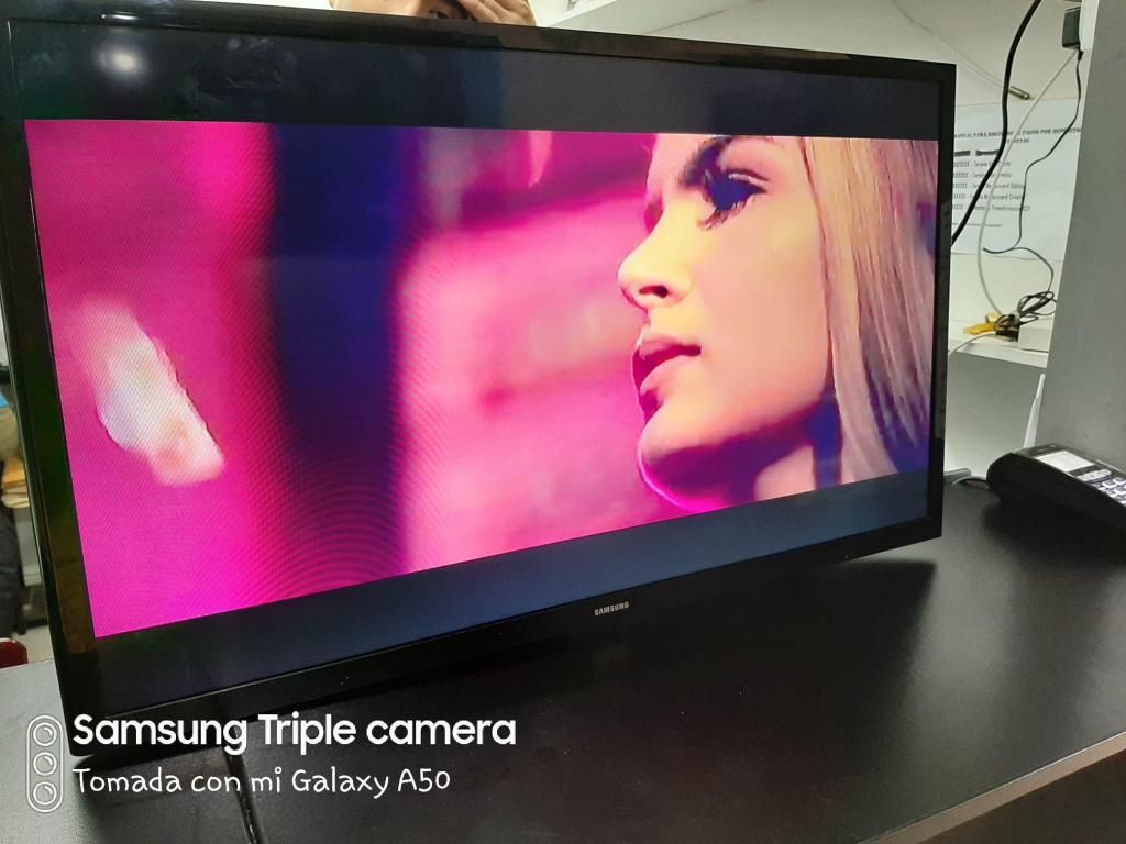 Como Nuevo!! Televisor Samsung 32 pulgadas Smart