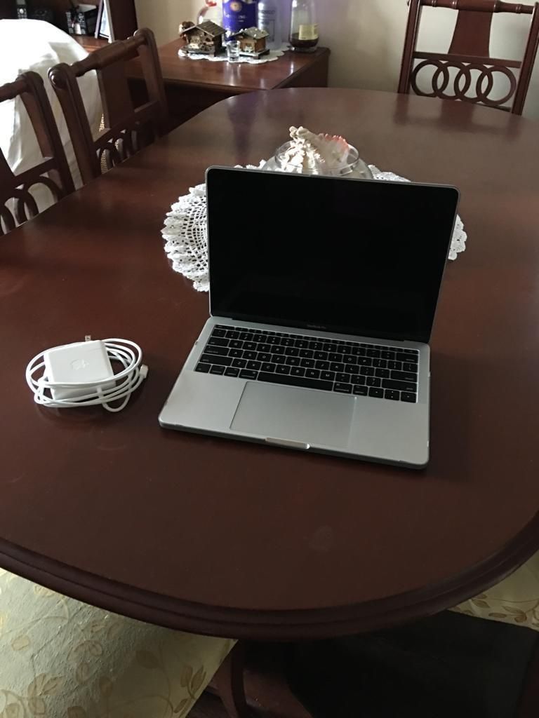 Macbook Pro 13 Inch con Apple Care