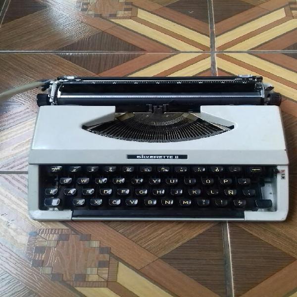 Maquina de Escribir Silverette Japones