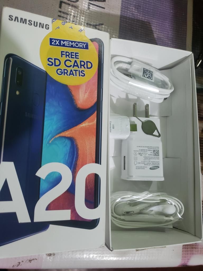 Samsung A20 Vendo Todos Los Accesorios