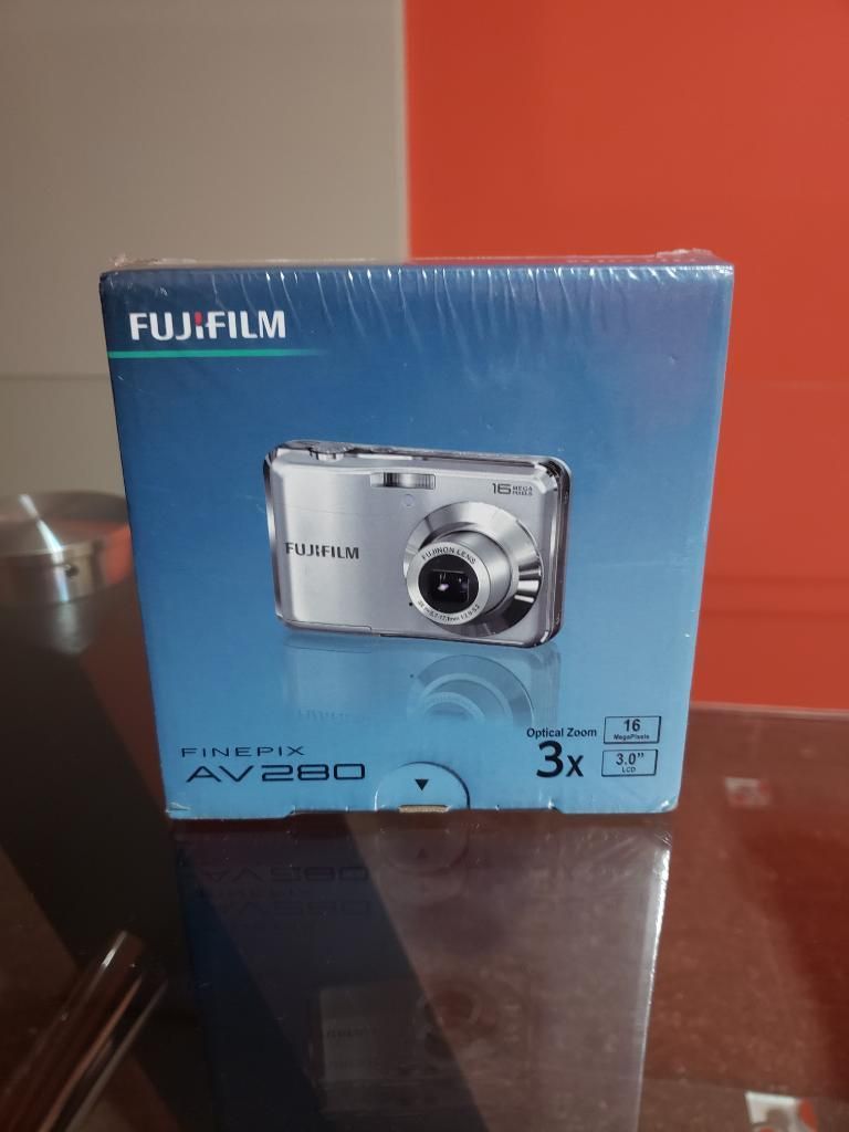 Camara Fotográfica Fujifilm 16mp Nueva
