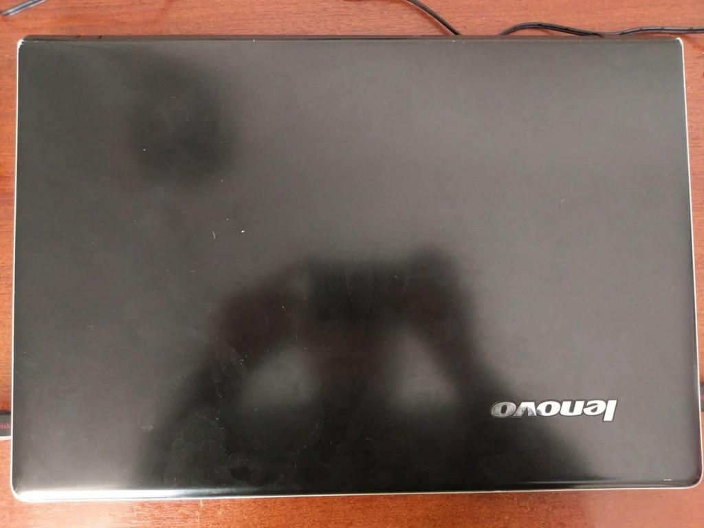 Laptop Lenovo Z51 Core I,Y 4gbram Full Hd detalle