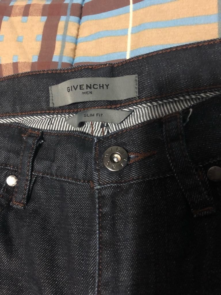 Jean Givenchy Slim Fit Talla 32 Practicamente Nuevo Original
