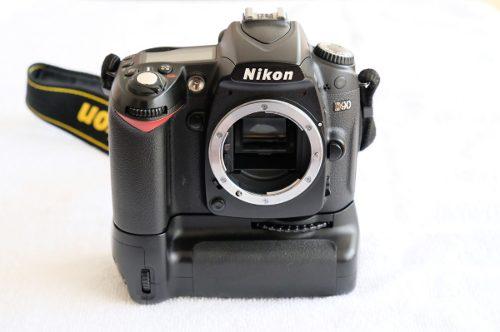Nikon D90 Con Grip Y Dos Baterías Originales