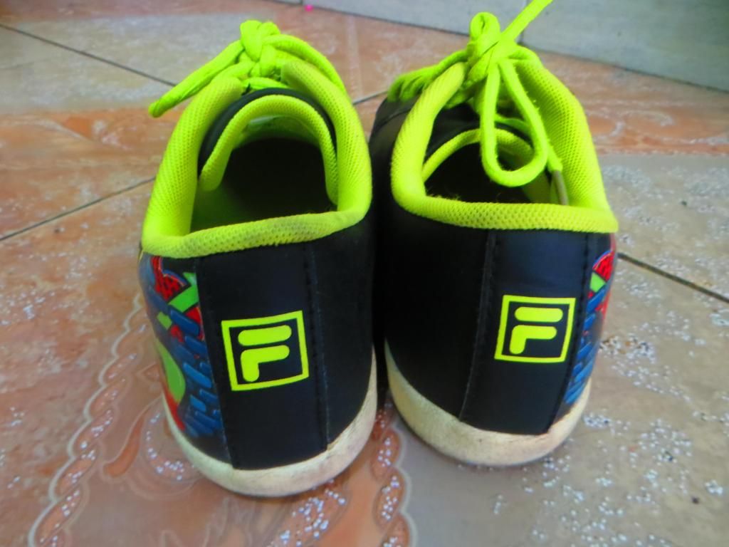 Vendo zapatillas FILA talla 34 para niño