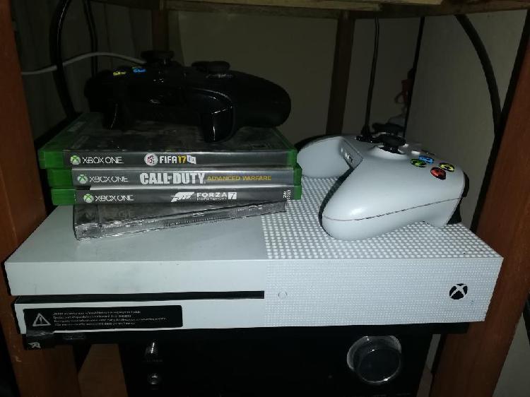 Xbox One con 5 Juegos