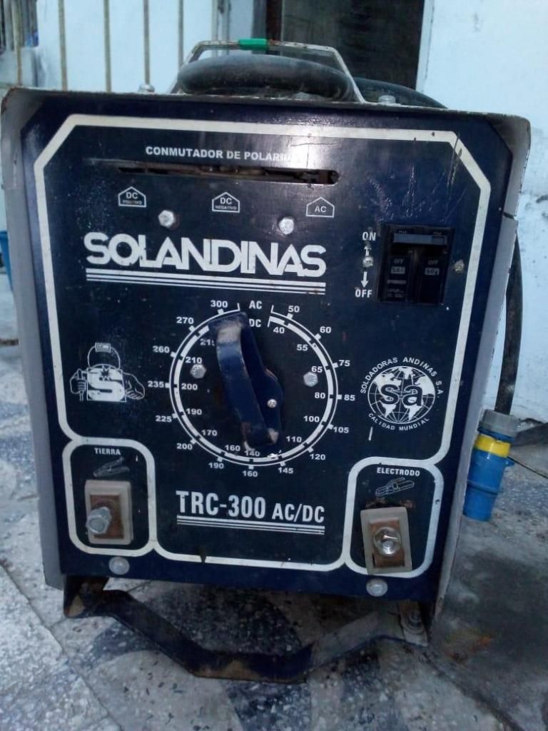 MAQUINA DE SOLDAR TRC-300 AC/DC - SOLANDINAS