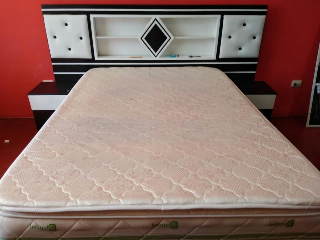 Se Vende Cama Y Colchon