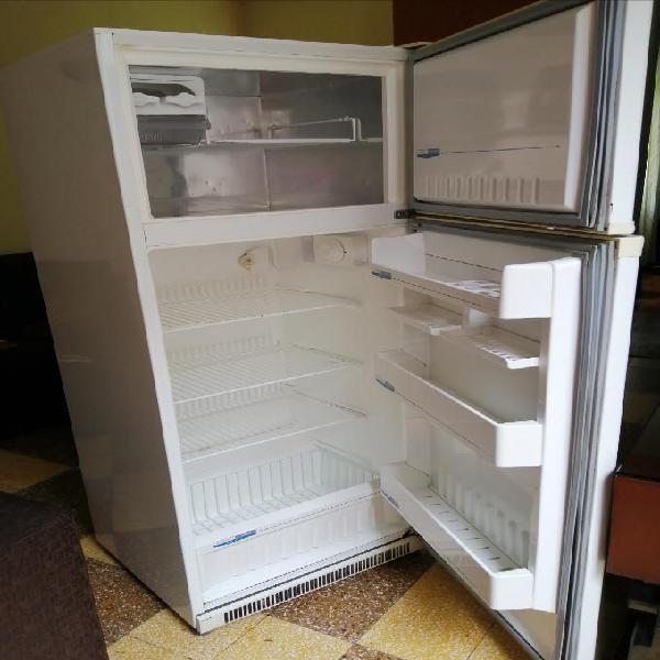 Refrigeradora Philips Blanca