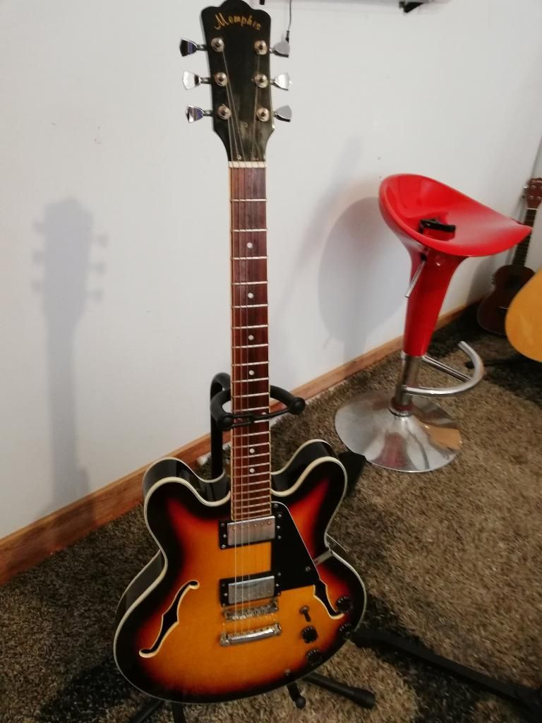 Guitarra Eléctrica Memphis Modelo Gibson
