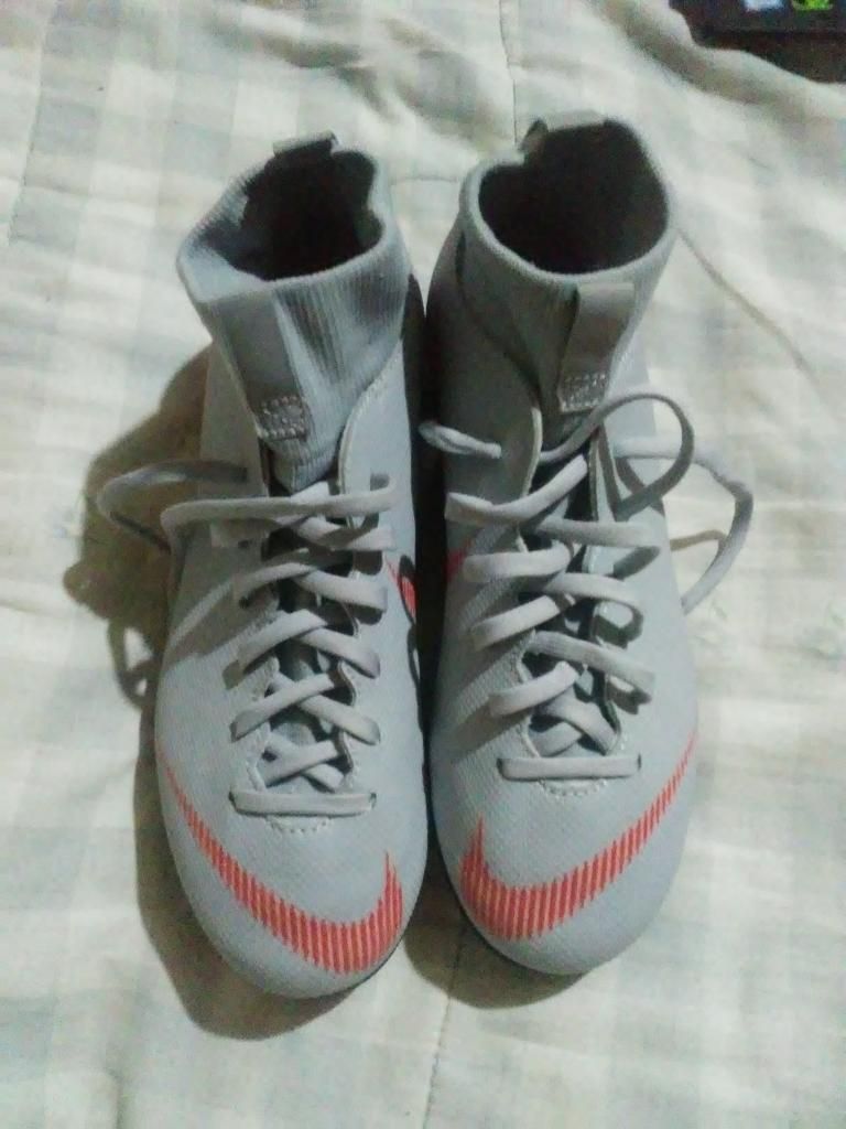 Chimpunes Nike Mercurial 38.5