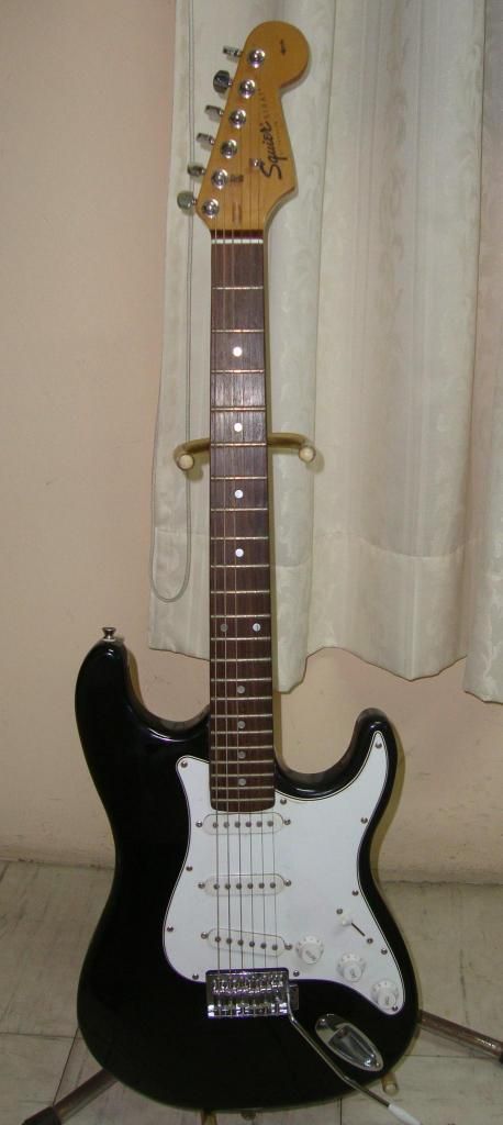 SQUIER BY FENDER AFFINITY ERIC CLAPTON 349 SOLES INFORMES