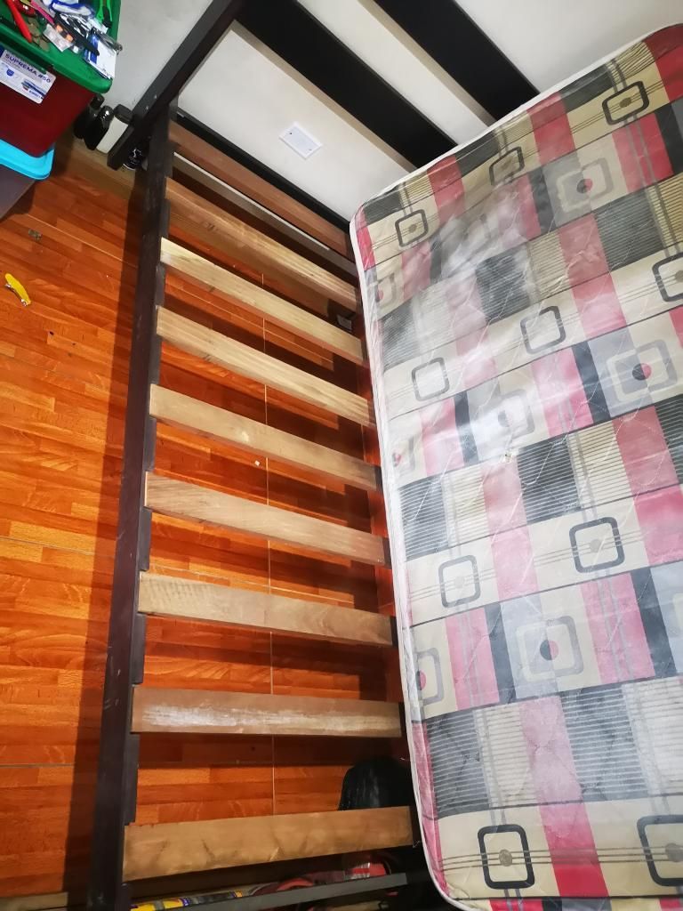 Cama de Madera con Colchón