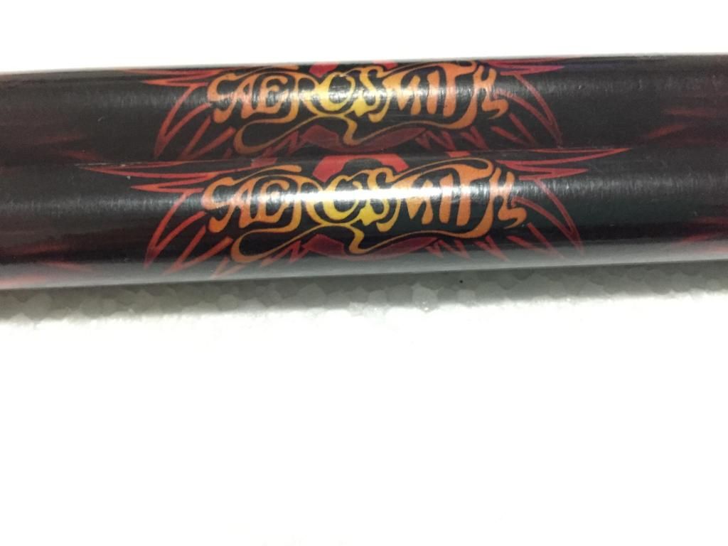 Vendo baquetas de Aerosmith nuevas y originales