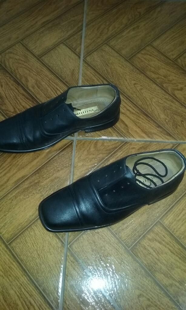 Vendo Zapato de Cuero Negro