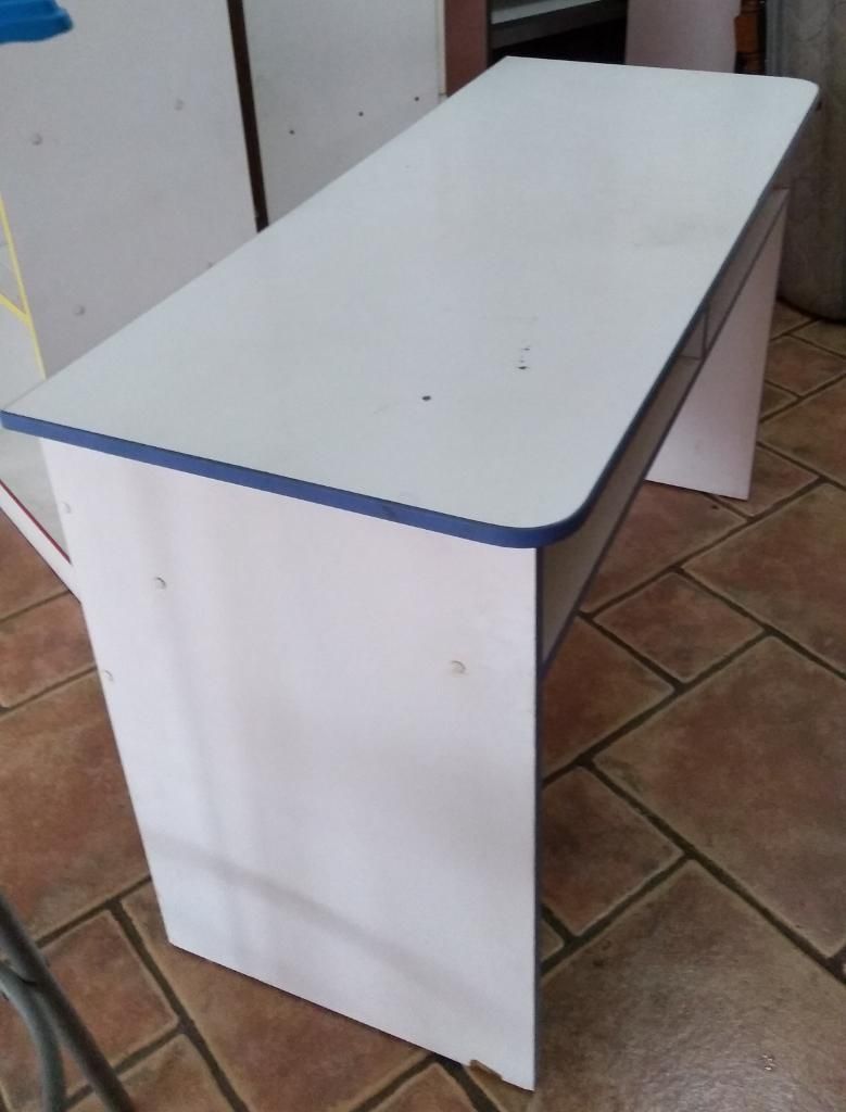 Vendo Escritorio Melamine Blanco