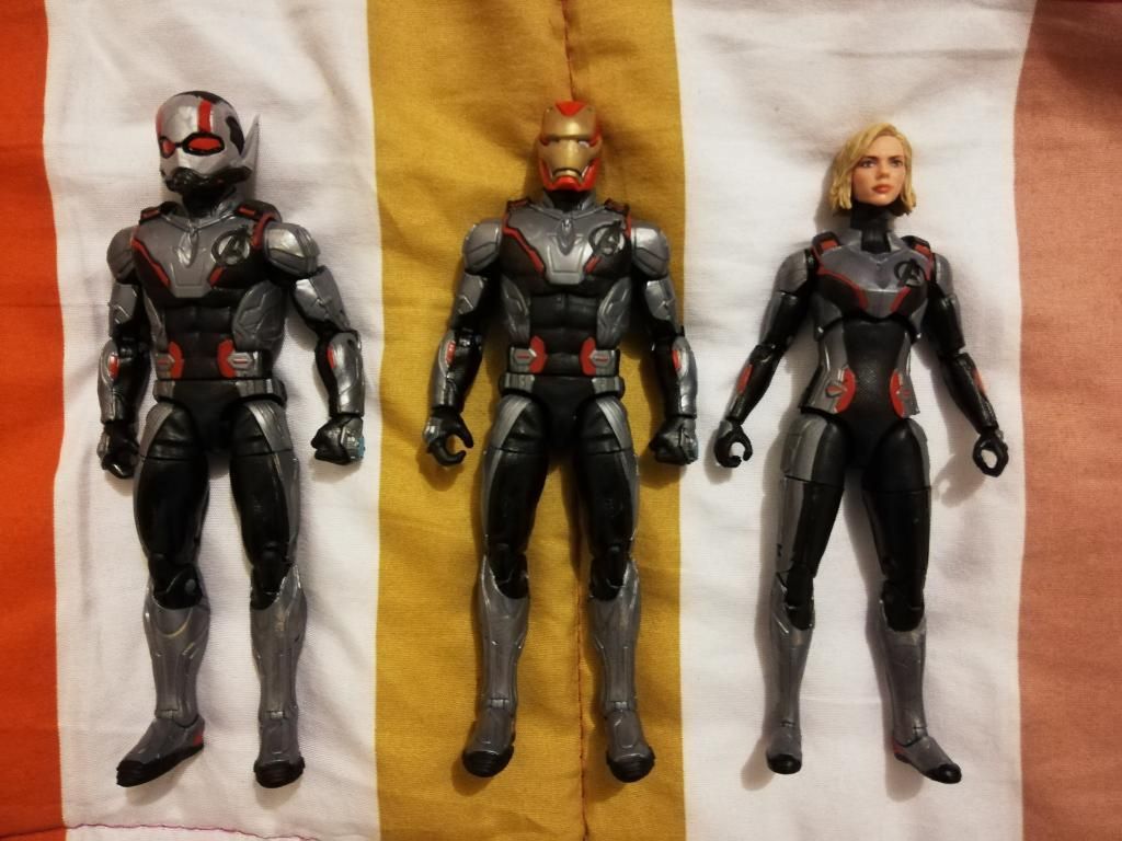 Marvel Legends Trajes Cuánticos