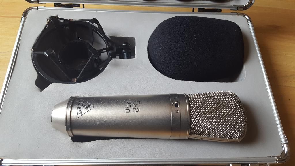 Microfono Condensador Beringher B2 Pro