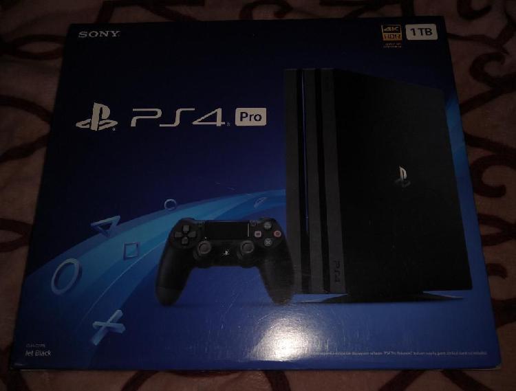 Consola Ps4 Pro en Caja Original Y Juegs