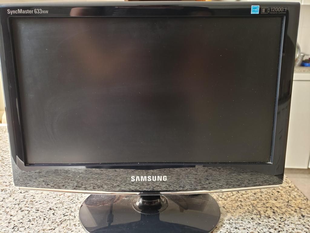 VENDO MONITOR LCD