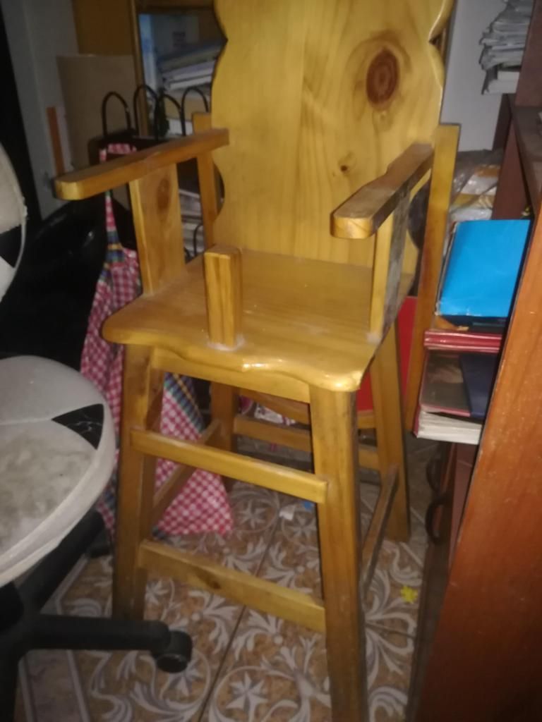 silla de comer de madera