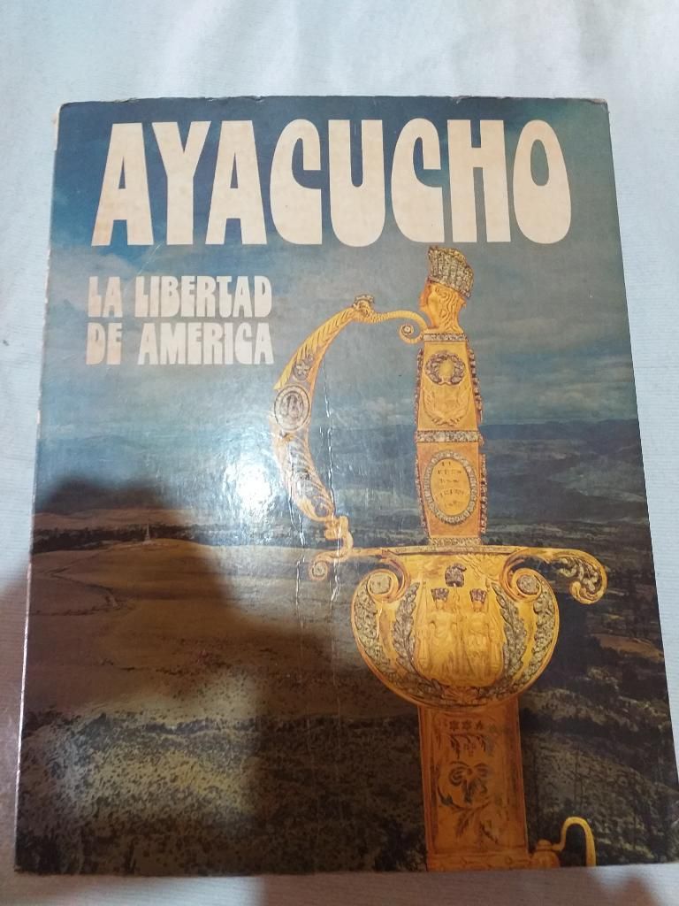 Libro de La Batalla de Ayacucho